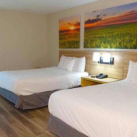 Days Inn By Wyndham Norman Bagian luar foto